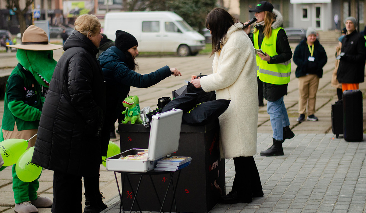 Oleg Psyuk personally congratulated Kalush residents on the opening of a new office from blago developer