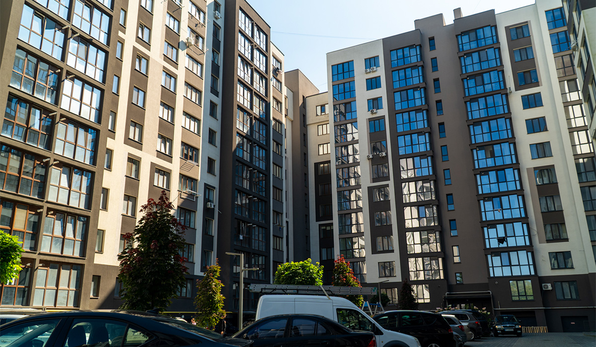 Оновлені фото житлового масиву “Паркова Алея” станом на 26.08.2025.