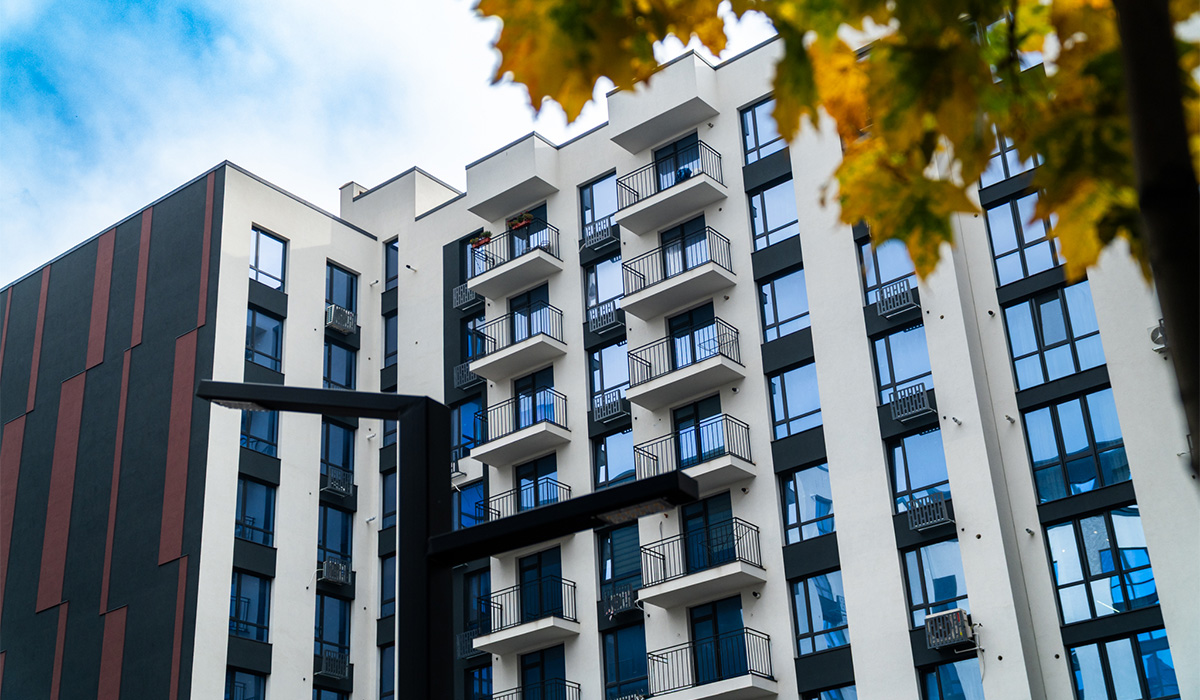 Оновлені фото житлового масиву «Паркова Алея» станом на 03.11.2025