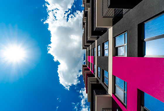 Панорамні вікна в новобудові: переваги, догляд і теплоізоляція