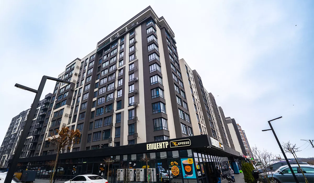 Оновлені фото житлового масиву «Паркова Алея» станом на 02.12.2025