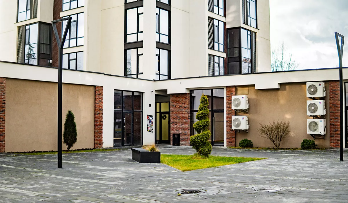 Оновлені фото ЖК Manhattan на 12.12.2025