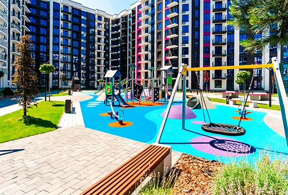 Громадські простори в сучасних ЖК Івано-Франківська: комфорт починається з подвір’я