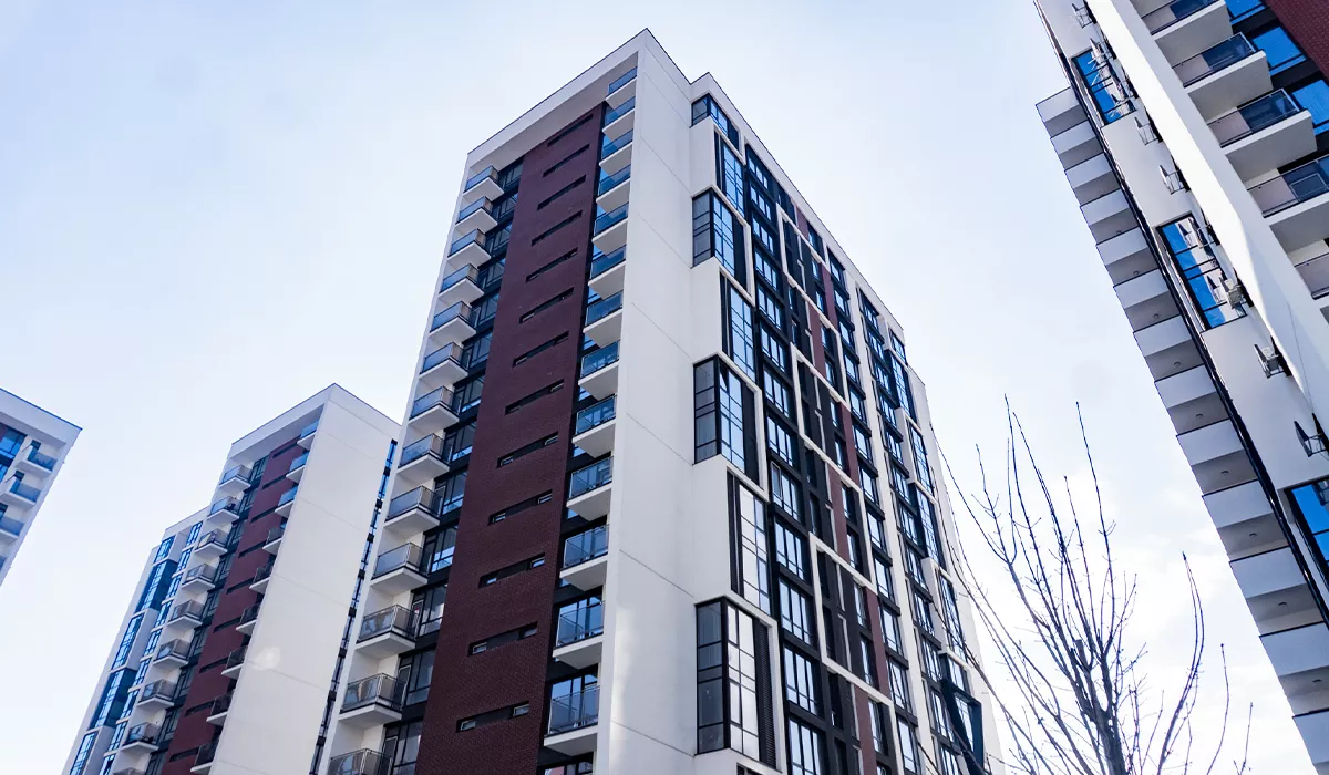 Оновлені фото житлового комплексу Manhattan на 25.03.2026