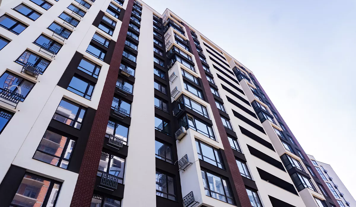 Оновлені фото житлового комплексу Manhattan на 25.03.2026