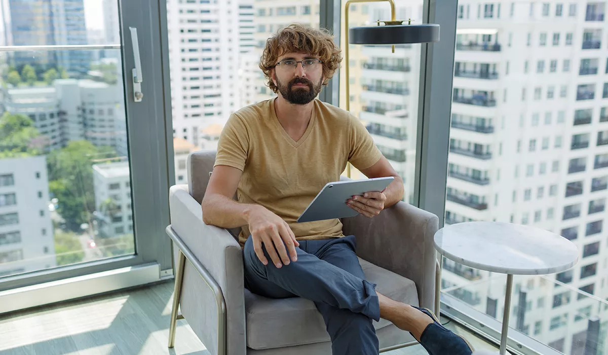 Чому люди відкладають купівлю квартири роками